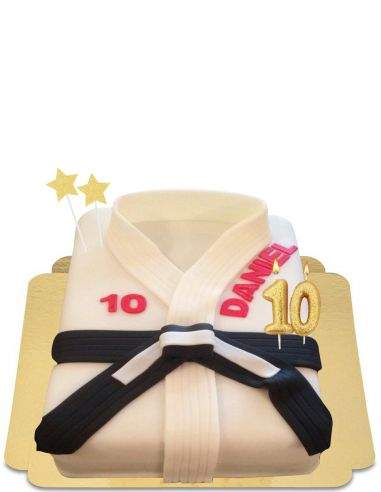 Gateausansoeufs.com Gâteau Judo en frome de gi plié vegan et sans gluten - 29